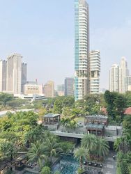 OUE Twin Peaks (D9), Condominium #210430871